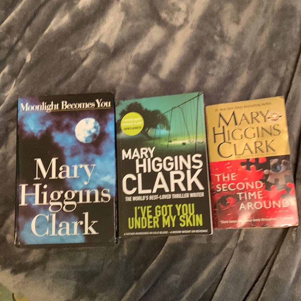 Mary Higgins Clark book lot of 3